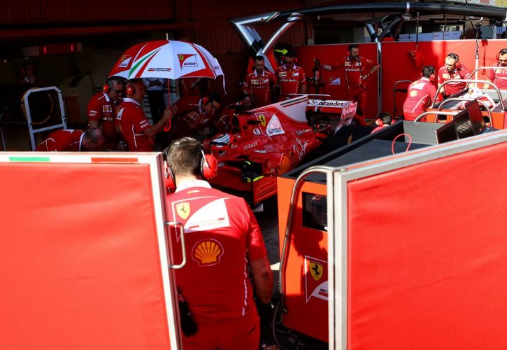 Fia Forces F1 Teams To Ditch Garage Screens During Testing