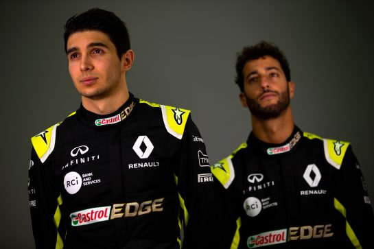 (L to R): Esteban Ocon (FRA) Renault F1 Team with team mate Daniel Ricciardo (AUS) Renault F1 Team.
Renault F1 Team Season Opener, Wednesday 12th February 2020. LAtelier Renault, Paris, France.