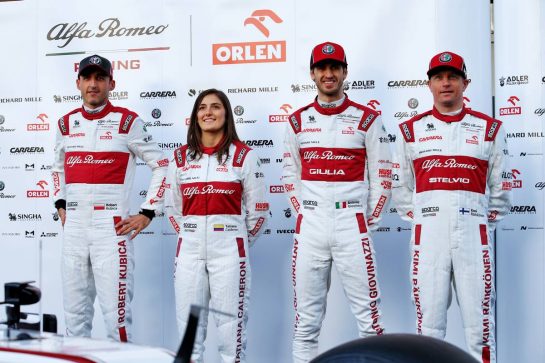 (L to R): Robert Kubica (POL) Alfa Romeo Racing Reserve Driver; Tatiana Calderon (COL) Alfa Romeo Racing Development Driver; Antonio Giovinazzi (ITA) Alfa Romeo Racing; Kimi Raikkonen (FIN) Alfa Romeo Racing.
19.02.2020. Formula One Testing, Day One, Barcelona, Spain. Wednesday.
- www.xpbimages.com, EMail: requests@xpbimages.com © Copyright: Batchelor / XPB Images