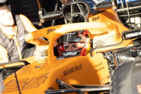 Carlos Sainz Jr (ESP) McLaren MCL35.
19.02.2020. Formula One Testing, Day One, Barcelona, Spain. Wednesday.
- www.xpbimages.com, EMail: requests@xpbimages.com © Copyright: Bearne / XPB Images