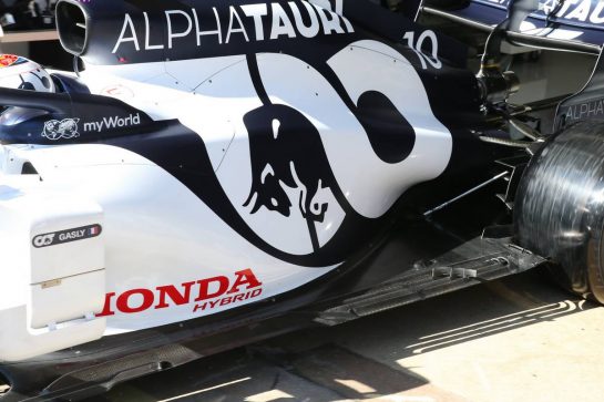 AlphaTauri AT01 Engine cover and floor.
20.02.2020. Formula One Testing, Day Two, Barcelona, Spain. Thursday.
- www.xpbimages.com, EMail: requests@xpbimages.com © Copyright: Batchelor / XPB Images