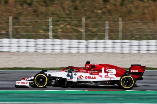 Robert Kubica (POL) Alfa Romeo Racing C39 Reserve Driver.
26.02.2020. Formula One Testing, Day One, Barcelona, Spain. Wednesday.
- www.xpbimages.com, EMail: requests@xpbimages.com © Copyright: Batchelor / XPB Images