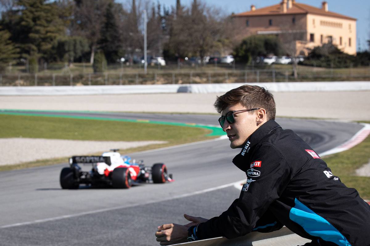 George Russell (GBR) Williams Racing watches Nicholas Latifi (CDN) Williams Racing FW43. 26.02.2020