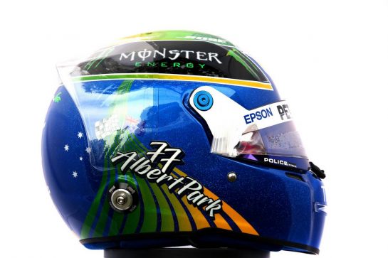 The Australian GP helmet of Valtteri Bottas (FIN) Mercedes AMG F1.
12.03.2020. Formula 1 World Championship, Rd 1, Australian Grand Prix, Albert Park, Melbourne, Australia, Preparation Day.
- www.xpbimages.com, EMail: requests@xpbimages.com © Copyright: Batchelor / XPB Images