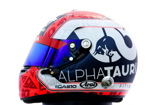 The helmet of Pierre Gasly (FRA) AlphaTauri.
12.03.2020. Formula 1 World Championship, Rd 1, Australian Grand Prix, Albert Park, Melbourne, Australia, Preparation Day.
- www.xpbimages.com, EMail: requests@xpbimages.com © Copyright: Batchelor / XPB Images