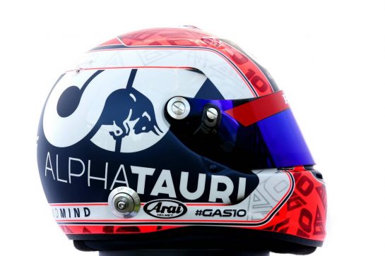 The helmet of Pierre Gasly (FRA) AlphaTauri.
12.03.2020. Formula 1 World Championship, Rd 1, Australian Grand Prix, Albert Park, Melbourne, Australia, Preparation Day.
- www.xpbimages.com, EMail: requests@xpbimages.com © Copyright: Batchelor / XPB Images