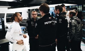 Hamilton making sure Mercedes 'hits the ground running' in Austria