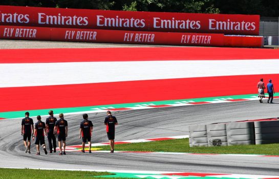 Alexander Albon (THA) Red Bull Racing walks the circuit with the team.
02.07.2020. Formula 1 World Championship, Rd 1, Austrian Grand Prix, Spielberg, Austria, Preparation Day.
- www.xpbimages.com, EMail: requests@xpbimages.com © Copyright: Batchelor / XPB Images
