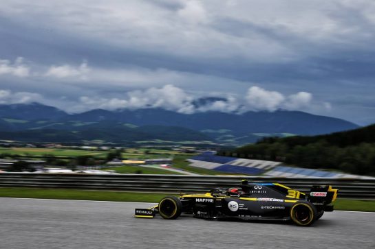 Esteban Ocon (FRA) Renault F1 Team RS20.
03.07.2020. Formula 1 World Championship, Rd 1, Austrian Grand Prix, Spielberg, Austria, Practice Day.
- www.xpbimages.com, EMail: requests@xpbimages.com © Copyright: Batchelor / XPB Images