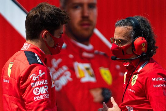 (L to R): Charles Leclerc (MON) Ferrari with Mattia Binotto (ITA) Ferrari Team Principal.
04.07.2020. Formula 1 World Championship, Rd 1, Austrian Grand Prix, Spielberg, Austria, Qualifying Day.
- www.xpbimages.com, EMail: requests@xpbimages.com - copy of publication required for printed pictures. Every used picture is fee-liable. © Copyright: FIA Pool Image for Editorial Use Only
