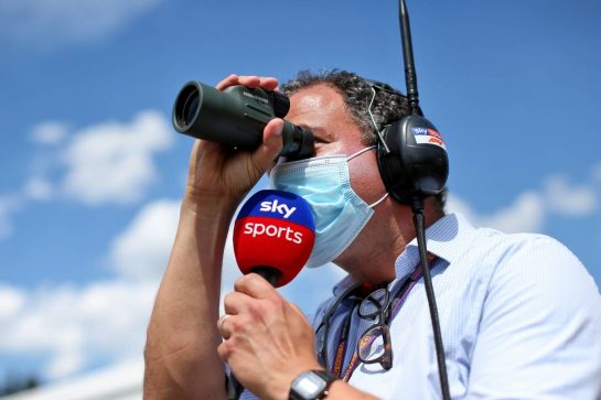 Ted Kravitz (GBR) Sky Sports Pitlane Reporter.
10.07.2020. Formula 1 World Championship, Rd 2, Steiermark Grand Prix, Spielberg, Austria, Practice Day.
- www.xpbimages.com, EMail: requests@xpbimages.com © Copyright: Moy / XPB Images