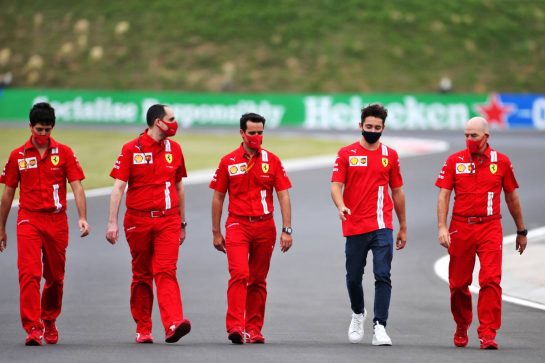 Charles Leclerc (MON) Ferrari walks the circuit with the team.
16.07.2020. Formula 1 World Championship, Rd 3, Hungarian Grand Prix, Budapest, Hungary, Preparation Day.
- www.xpbimages.com, EMail: requests@xpbimages.com © Copyright: Charniaux / XPB Images