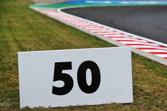 Circuit atmosphere - 50 meter brake marker.
16.07.2020. Formula 1 World Championship, Rd 3, Hungarian Grand Prix, Budapest, Hungary, Preparation Day.
- www.xpbimages.com, EMail: requests@xpbimages.com © Copyright: Moy / XPB Images