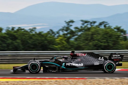 Lewis Hamilton (GBR) Mercedes AMG F1 W11.
17.07.2020. Formula 1 World Championship, Rd 3, Hungarian Grand Prix, Budapest, Hungary, Practice Day.
- www.xpbimages.com, EMail: requests@xpbimages.com © Copyright: Batchelor / XPB Images