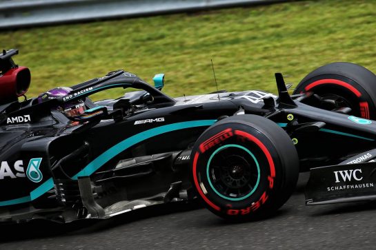 Lewis Hamilton (GBR) Mercedes AMG F1 W11.
18.07.2020. Formula 1 World Championship, Rd 3, Hungarian Grand Prix, Budapest, Hungary, Qualifying Day.
- www.xpbimages.com, EMail: requests@xpbimages.com © Copyright: Batchelor / XPB Images