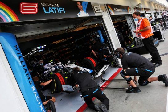 Nicholas Latifi (CDN) Williams Racing FW43.
18.07.2020. Formula 1 World Championship, Rd 3, Hungarian Grand Prix, Budapest, Hungary, Qualifying Day.
- www.xpbimages.com, EMail: requests@xpbimages.com © Copyright: Bearne / XPB Images