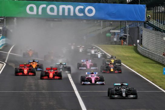 Lewis Hamilton (GBR) Mercedes AMG F1 W11 leads at the start of the race.
19.07.2020. Formula 1 World Championship, Rd 3, Hungarian Grand Prix, Budapest, Hungary, Race Day.
- www.xpbimages.com, EMail: requests@xpbimages.com © Copyright: Batchelor / XPB Images