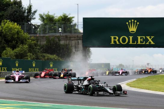 Lewis Hamilton (GBR) Mercedes AMG F1 W11 leads at the start of the race.
19.07.2020. Formula 1 World Championship, Rd 3, Hungarian Grand Prix, Budapest, Hungary, Race Day.
- www.xpbimages.com, EMail: requests@xpbimages.com © Copyright: Charniaux / XPB Images