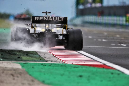 Daniel Ricciardo (AUS) Renault F1 Team RS20.
19.07.2020. Formula 1 World Championship, Rd 3, Hungarian Grand Prix, Budapest, Hungary, Race Day.
- www.xpbimages.com, EMail: requests@xpbimages.com © Copyright: Charniaux / XPB Images