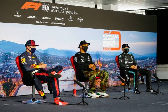 The post race FIA Press Conference (L to R): Max Verstappen (NLD) Red Bull Racing; Lewis Hamilton (GBR) Mercedes AMG F1; Valtteri Bottas (FIN) Mercedes AMG F1.
19.07.2020. Formula 1 World Championship, Rd 3, Hungarian Grand Prix, Budapest, Hungary, Race Day.
- www.xpbimages.com, EMail: requests@xpbimages.com - copy of publication required for printed pictures. Every used picture is fee-liable. © Copyright: FIA Pool Image for Editorial Use Only