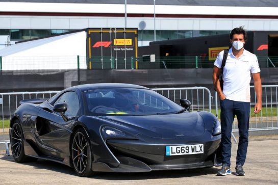 Carlos Sainz Jr (ESP) McLaren with his road car.
30.07.2020. Formula 1 World Championship, Rd 4, British Grand Prix, Silverstone, England, Preparation Day.
- www.xpbimages.com, EMail: requests@xpbimages.com © Copyright: Batchelor / XPB Images