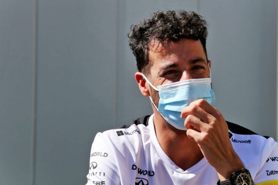 Daniel Ricciardo (AUS) Renault F1 Team.
30.07.2020. Formula 1 World Championship, Rd 4, British Grand Prix, Silverstone, England, Preparation Day.
- www.xpbimages.com, EMail: requests@xpbimages.com © Copyright: Moy / XPB Images