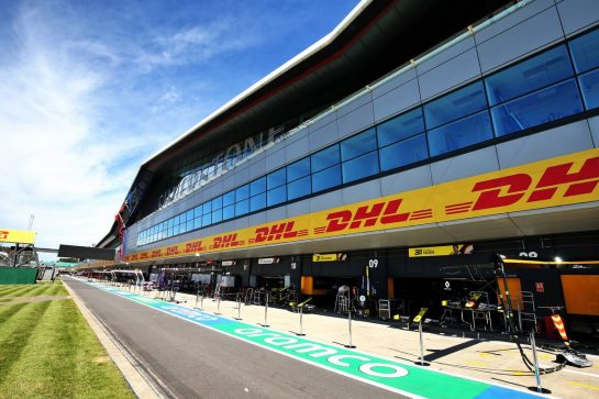 Renault F1 Team pit garages.
30.07.2020. Formula 1 World Championship, Rd 4, British Grand Prix, Silverstone, England, Preparation Day.
- www.xpbimages.com, EMail: requests@xpbimages.com © Copyright: Moy / XPB Images