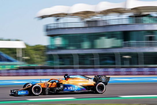 Carlos Sainz Jr (ESP) McLaren MCL35.
31.07.2020. Formula 1 World Championship, Rd 4, British Grand Prix, Silverstone, England, Practice Day.
- www.xpbimages.com, EMail: requests@xpbimages.com © Copyright: Dungan / XPB Images