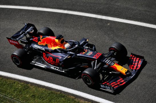Max Verstappen (NLD) Red Bull Racing RB16.
31.07.2020. Formula 1 World Championship, Rd 4, British Grand Prix, Silverstone, England, Practice Day.
- www.xpbimages.com, EMail: requests@xpbimages.com © Copyright: Batchelor / XPB Images