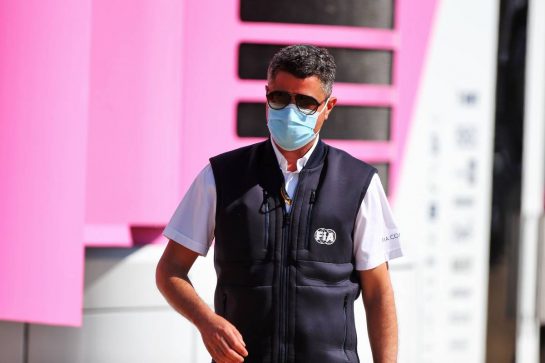Michael Masi (AUS) FIA Race Director.
31.07.2020. Formula 1 World Championship, Rd 4, British Grand Prix, Silverstone, England, Practice Day.
- www.xpbimages.com, EMail: requests@xpbimages.com © Copyright: Moy / XPB Images