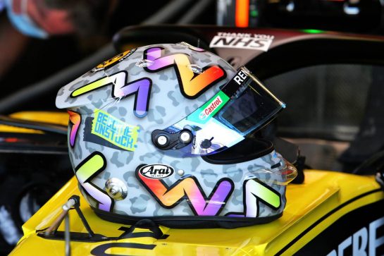 The helmet of Daniel Ricciardo (AUS) Renault F1 Team RS20.
31.07.2020. Formula 1 World Championship, Rd 4, British Grand Prix, Silverstone, England, Practice Day.
- www.xpbimages.com, EMail: requests@xpbimages.com © Copyright: Moy / XPB Images