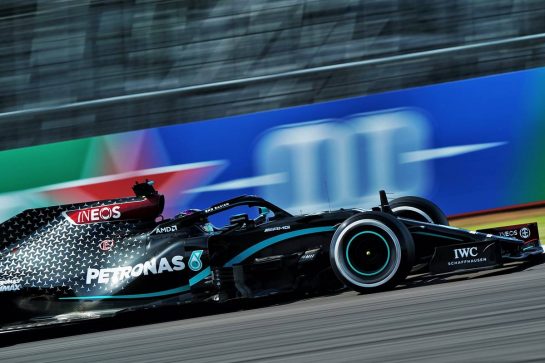 Lewis Hamilton (GBR) Mercedes AMG F1 W11.
31.07.2020. Formula 1 World Championship, Rd 4, British Grand Prix, Silverstone, England, Practice Day.
- www.xpbimages.com, EMail: requests@xpbimages.com © Copyright: Dungan / XPB Images