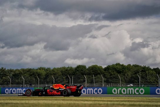 Max Verstappen (NLD) Red Bull Racing RB16.
01.08.2020. Formula 1 World Championship, Rd 4, British Grand Prix, Silverstone, England, Qualifying Day.
- www.xpbimages.com, EMail: requests@xpbimages.com © Copyright: Dungan / XPB Images