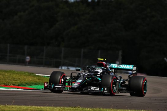 Valtteri Bottas (FIN) Mercedes AMG F1 W11.
01.08.2020. Formula 1 World Championship, Rd 4, British Grand Prix, Silverstone, England, Qualifying Day.
- www.xpbimages.com, EMail: requests@xpbimages.com © Copyright: Batchelor / XPB Images