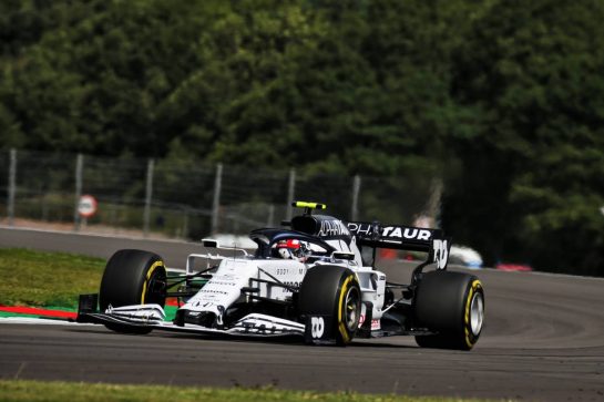 Pierre Gasly (FRA) AlphaTauri AT01.
01.08.2020. Formula 1 World Championship, Rd 4, British Grand Prix, Silverstone, England, Qualifying Day.
- www.xpbimages.com, EMail: requests@xpbimages.com © Copyright: Batchelor / XPB Images
