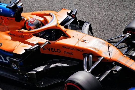 Carlos Sainz Jr (ESP) McLaren MCL35.
01.08.2020. Formula 1 World Championship, Rd 4, British Grand Prix, Silverstone, England, Qualifying Day.
- www.xpbimages.com, EMail: requests@xpbimages.com © Copyright: Dungan / XPB Images
