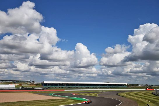 Lando Norris (GBR) McLaren MCL35.
01.08.2020. Formula 1 World Championship, Rd 4, British Grand Prix, Silverstone, England, Qualifying Day.
- www.xpbimages.com, EMail: requests@xpbimages.com © Copyright: Batchelor / XPB Images