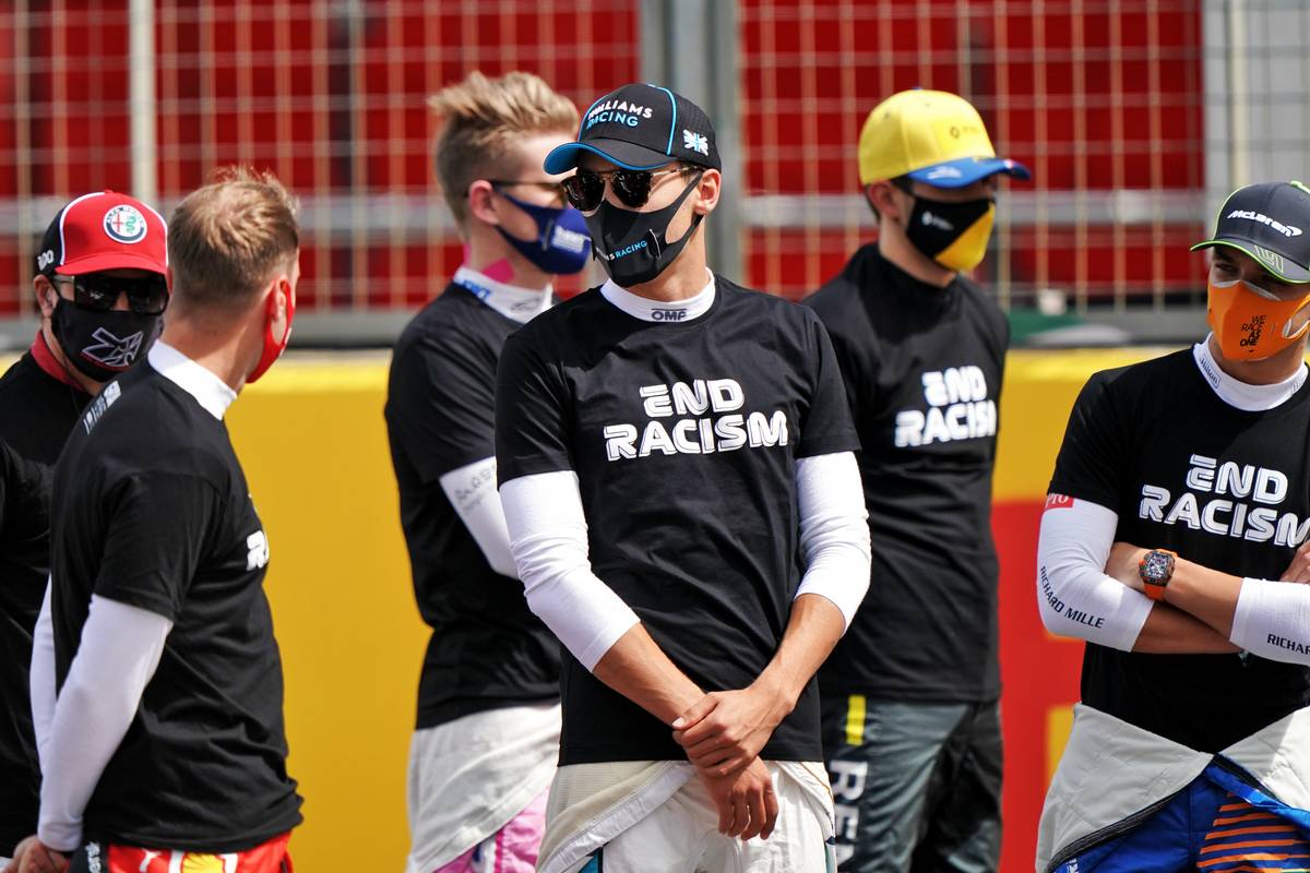 George Russell (GBR) Williams Racing on the grid. 