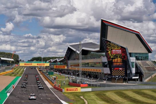 The start of the race.
02.08.2020. Formula 1 World Championship, Rd 4, British Grand Prix, Silverstone, England, Race Day.
- www.xpbimages.com, EMail: requests@xpbimages.com © Copyright: Dungan / XPB Images