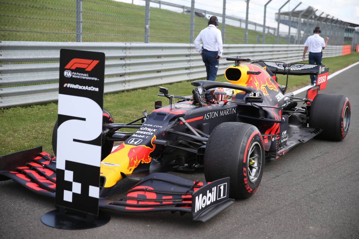 Max Verstappen (NLD) Red Bull Racing RB16.