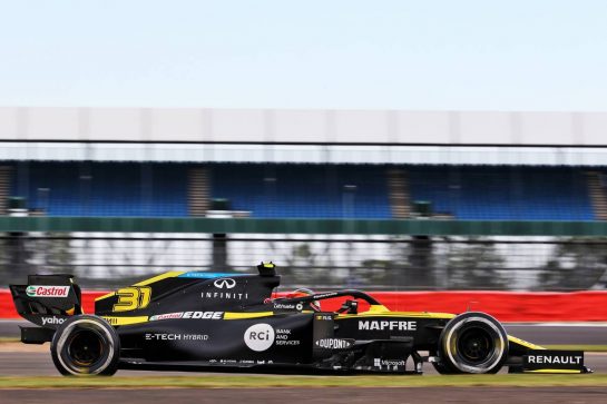 Esteban Ocon (FRA) Renault F1 Team RS20.
07.08.2020. Formula 1 World Championship, Rd 5, 70th Anniversary Grand Prix, Silverstone, England, Practice Day.
- www.xpbimages.com, EMail: requests@xpbimages.com © Copyright: Batchelor / XPB Images