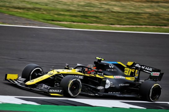 Esteban Ocon (FRA) Renault F1 Team RS20.
07.08.2020. Formula 1 World Championship, Rd 5, 70th Anniversary Grand Prix, Silverstone, England, Practice Day.
- www.xpbimages.com, EMail: requests@xpbimages.com © Copyright: Batchelor / XPB Images