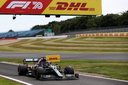 Lewis Hamilton (GBR) Mercedes AMG F1 W11.
08.08.2020. Formula 1 World Championship, Rd 5, 70th Anniversary Grand Prix, Silverstone, England, Qualifying Day.
- www.xpbimages.com, EMail: requests@xpbimages.com © Copyright: Batchelor / XPB Images