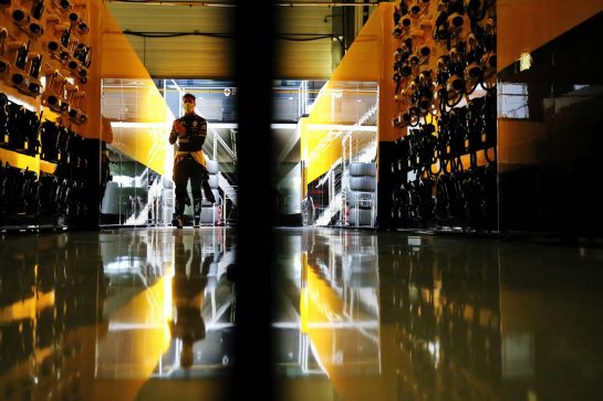 Daniel Ricciardo (AUS) Renault F1 Team.
08.08.2020. Formula 1 World Championship, Rd 5, 70th Anniversary Grand Prix, Silverstone, England, Qualifying Day.
- www.xpbimages.com, EMail: requests@xpbimages.com © Copyright: Moy / XPB Images
