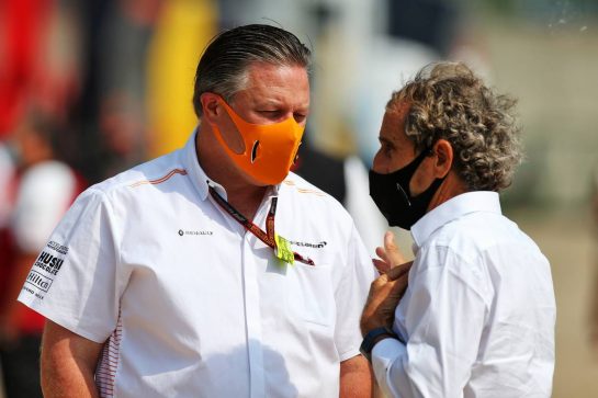 (L to R): Zak Brown (USA) McLaren Executive Director with Alain Prost (FRA) Renault F1 Team Non-Executive Director.
09.08.2020. Formula 1 World Championship, Rd 5, 70th Anniversary Grand Prix, Silverstone, England, Race Day.
- www.xpbimages.com, EMail: requests@xpbimages.com © Copyright: Moy / XPB Images