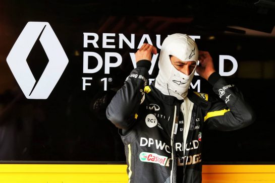 Daniel Ricciardo (AUS) Renault F1 Team.
09.08.2020. Formula 1 World Championship, Rd 5, 70th Anniversary Grand Prix, Silverstone, England, Race Day.
- www.xpbimages.com, EMail: requests@xpbimages.com © Copyright: Moy / XPB Images