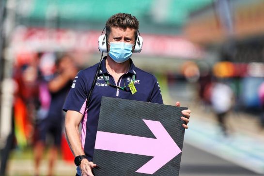 Racing Point F1 Team make a pit stop.
09.08.2020. Formula 1 World Championship, Rd 5, 70th Anniversary Grand Prix, Silverstone, England, Race Day.
- www.xpbimages.com, EMail: requests@xpbimages.com © Copyright: Moy / XPB Images