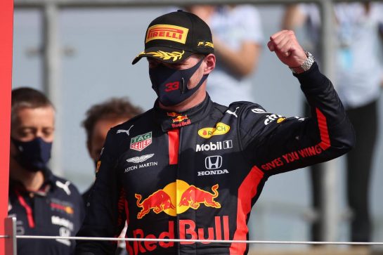 1st place Max Verstappen (NLD) Red Bull Racing RB16.
09.08.2020. Formula 1 World Championship, Rd 5, 70th Anniversary Grand Prix, Silverstone, England, Race Day.
- www.xpbimages.com, EMail: requests@xpbimages.com © Copyright: Batchelor / XPB Images