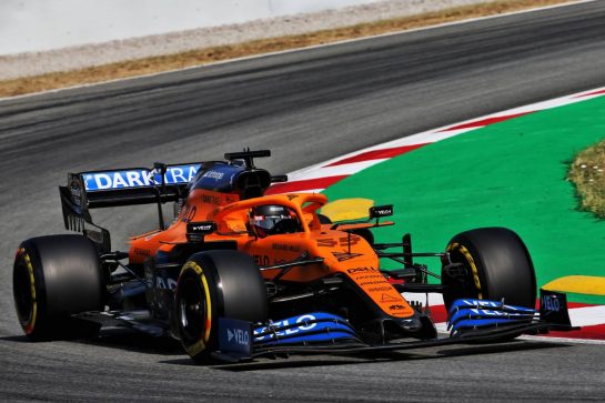 Carlos Sainz Jr (ESP) McLaren MCL35.
14.08.2020 Formula 1 World Championship, Rd 6, Spanish Grand Prix, Barcelona, Spain, Practice Day.
- www.xpbimages.com, EMail: requests@xpbimages.com © Copyright: Batchelor / XPB Images