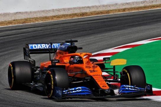 Carlos Sainz Jr (ESP) McLaren MCL35.
14.08.2020 Formula 1 World Championship, Rd 6, Spanish Grand Prix, Barcelona, Spain, Practice Day.
- www.xpbimages.com, EMail: requests@xpbimages.com © Copyright: Batchelor / XPB Images